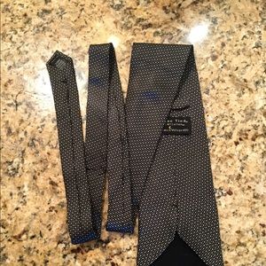 Tongue Tied Men’s Tie